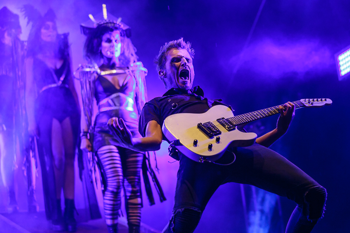 Brides of Lucifer @ Alcatraz, picture 8, photographed by Dorien Goetschalckx - FrontView Magazine