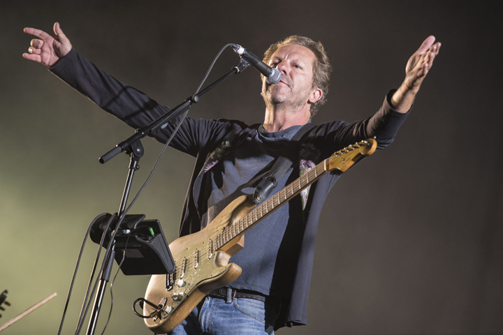 dEUS @ Lokerse Feesten, picture 6, photographed by Nick De Baerdemaeker - FrontView Magazine