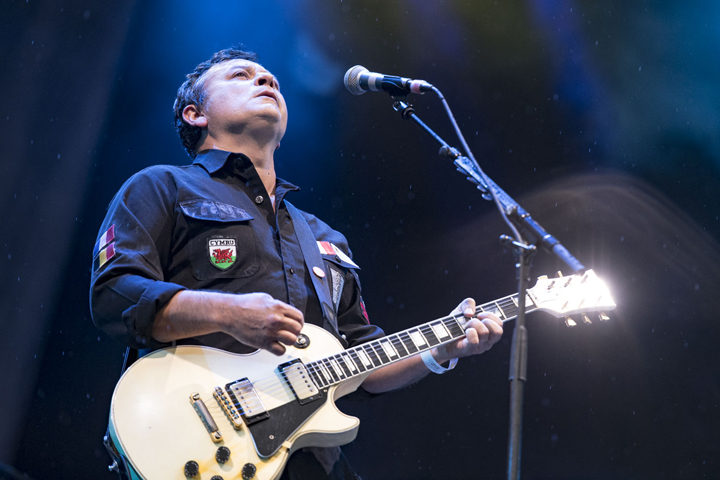 Manic street preachers @ Lokerse Feesten, picture 1, photographed by Nick De Baerdemaeker - FrontView Magazine