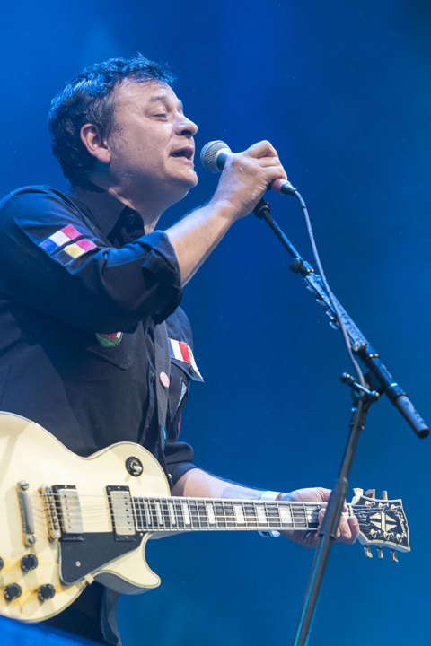 Manic street preachers @ Lokerse Feesten, picture 3, photographed by Nick De Baerdemaeker - FrontView Magazine