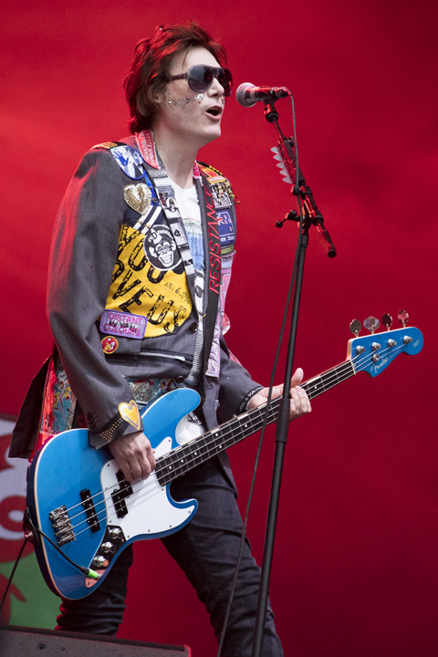 Manic street preachers @ Lokerse Feesten, picture 14, photographed by Nick De Baerdemaeker - FrontView Magazine