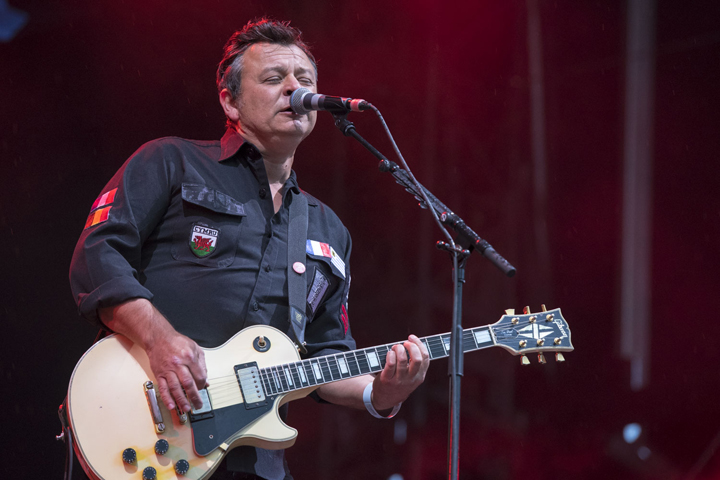 Manic street preachers @ Lokerse Feesten, picture 16, photographed by Nick De Baerdemaeker - FrontView Magazine