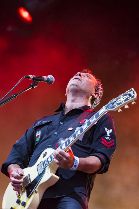 Manic street preachers @ Lokerse Feesten, picture 20, photographed by Nick De Baerdemaeker - FrontView Magazine