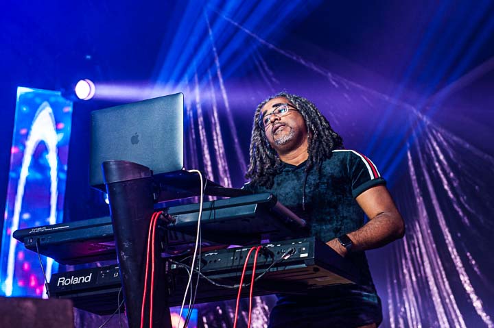 Carlyn XP @ Antilliaanse Feesten, picture 7, photographed by Gert Daemen - FrontView Magazine