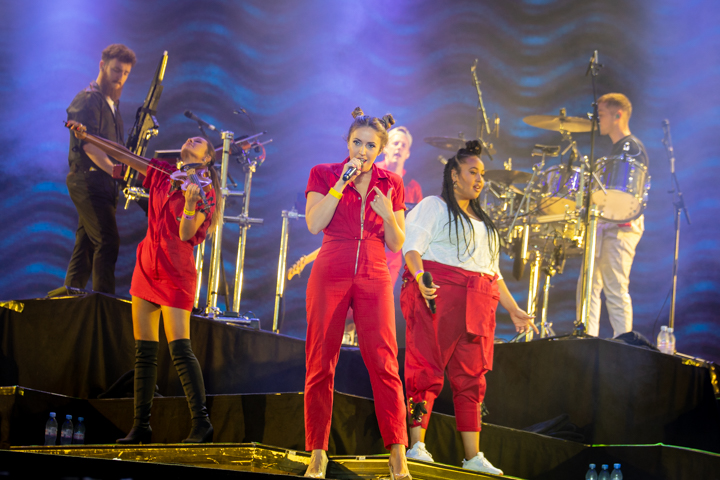 Clean Bandit @ Lokerse Feesten, picture 4, photographed by Tim Delmoitie - FrontView Magazine
