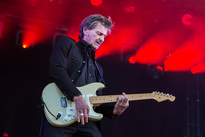 De Kreuners @ Nostalgie Beach Festival 2018, picture 2, photographed by Marc Verdonck - FrontView Magazine