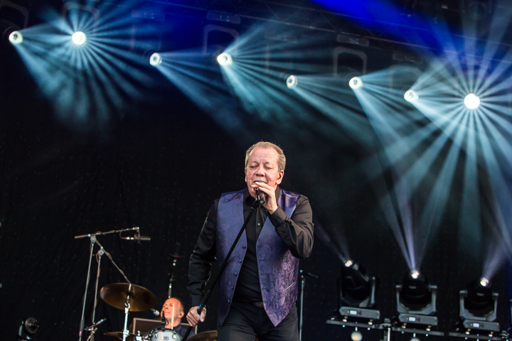 De Kreuners @ Nostalgie Beach Festival 2018, picture 16, photographed by Marc Verdonck - FrontView Magazine