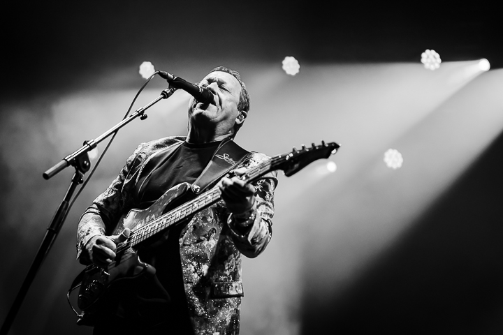Level 42 @ Fonnefeesten, foto 1, foto's door Danny Wagemans - FrontView Magazine
