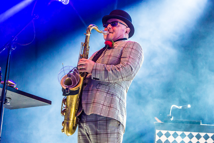 Madness @ Nostalgie Beach Festival 2018, picture 6, photographed by Marc Verdonck - FrontView Magazine