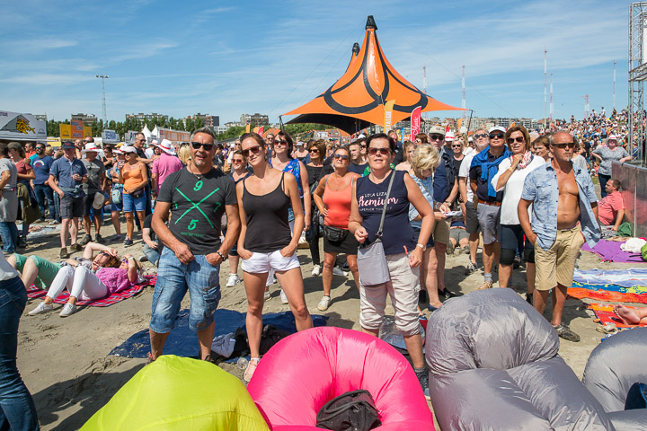 Sfeer @ Nostalgie Beach Festival 2018, foto 19, foto's door Marc Verdonck - FrontView Magazine