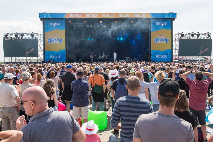 Sfeer @ Nostalgie Beach Festival 2018, foto 20, foto's door Marc Verdonck - FrontView Magazine