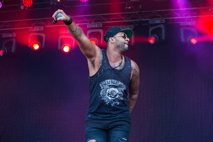 Technotronic @ Nostalgie Beach Festival 2018, picture 10, photographed by Marc Verdonck - FrontView Magazine