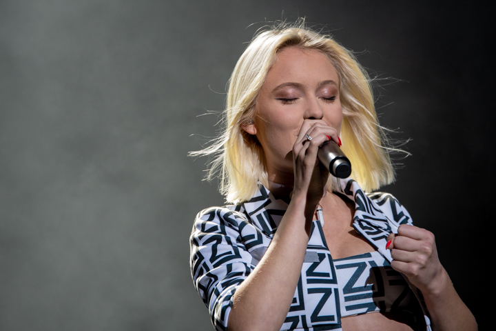 Zara Larsson @ Lokerse Feesten, picture 7, photographed by Tim Delmoitie - FrontView Magazine