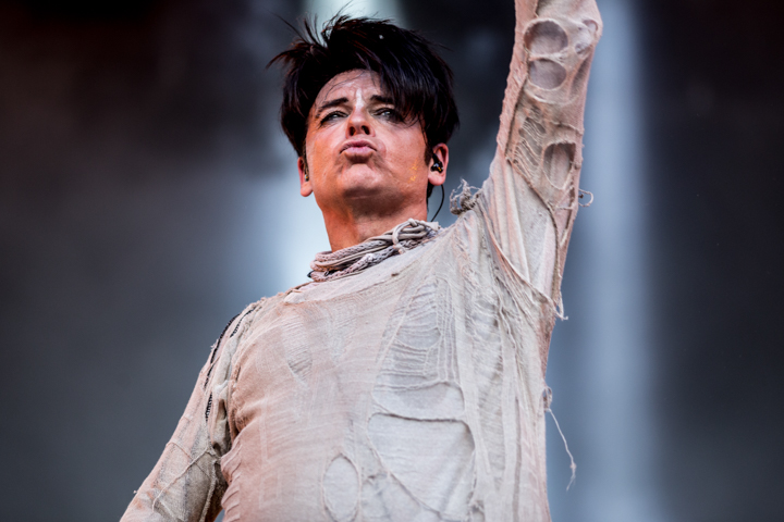 Gary Numan @ Lokerse Feesten, picture 25, photographed by Zourab Moussaev - FrontView Magazine