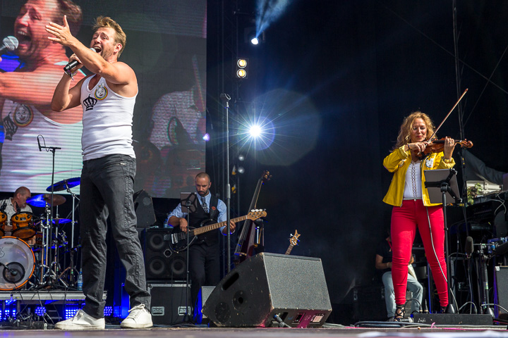 Mercury Rising @ Antwerp Pride Closing Festival, picture 2, photographed by Marc Verdonck - FrontView Magazine