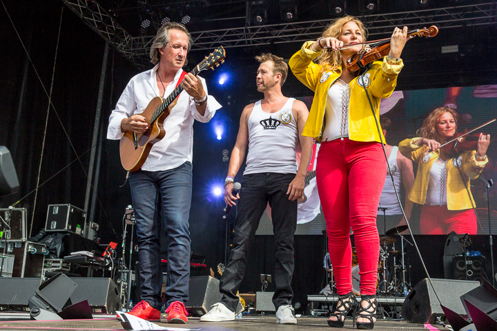 Mercury Rising @ Antwerp Pride Closing Festival, picture 11, photographed by Marc Verdonck - FrontView Magazine