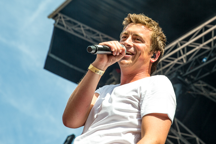 Niels Destadsbader @ Antwerp Pride Closing Festival, picture 18, photographed by Marc Verdonck - FrontView Magazine
