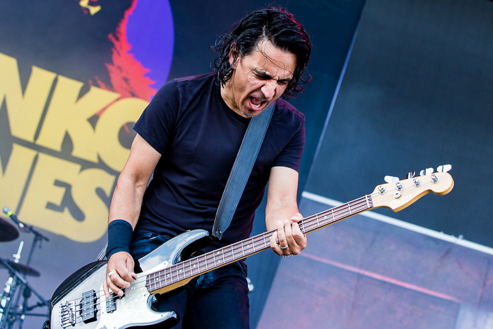 Danko Jones @ Summer Breeze, foto 5, foto's door Dorien Goetschalckx - FrontView Magazine
