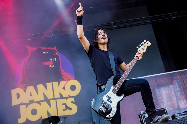Danko Jones @ Summer Breeze, foto 9, foto's door Dorien Goetschalckx - FrontView Magazine