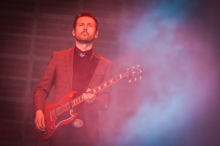 De Staat @ Lowlands 2018, picture 2, photographed by Jordy Van Driessche - FrontView Magazine