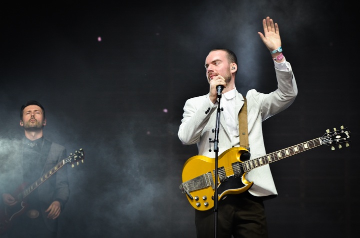 De Staat @ Lowlands 2018, picture 7, photographed by Jordy Van Driessche - FrontView Magazine