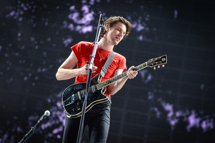 James Bay @ Lowlands 2018, foto 4, foto's door Jordy Van Driessche - FrontView Magazine