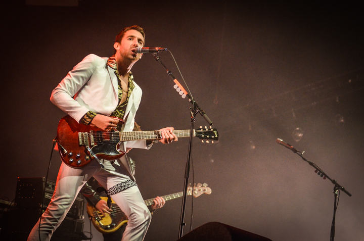 Miles Kane @ Lowlands 2018, picture 3, photographed by Jordy Van Driessche - FrontView Magazine