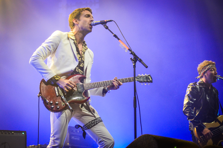 Miles Kane @ Lowlands 2018, picture 6, photographed by Jordy Van Driessche - FrontView Magazine