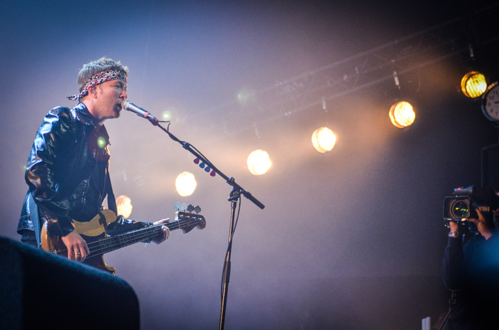Miles Kane @ Lowlands 2018, picture 13, photographed by Jordy Van Driessche - FrontView Magazine