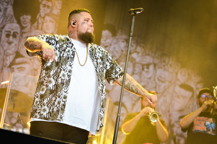 Rag'n'Bone man @ Lowlands 2018, foto 9, foto's door Jordy Van Driessche - FrontView Magazine