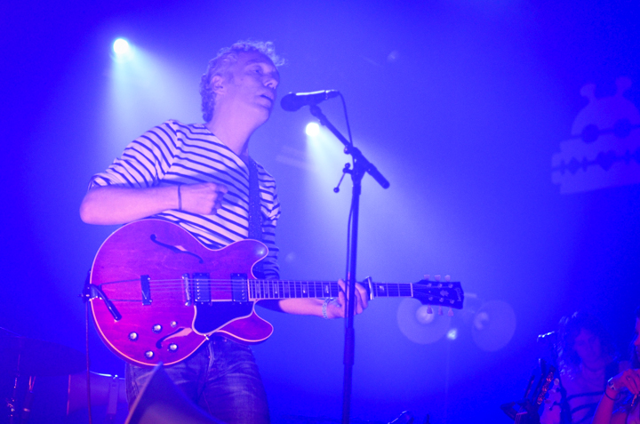 Spinvis @ Lowlands 2018, picture 2, photographed by Jordy Van Driessche - FrontView Magazine