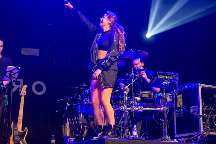 Laura Tesoro @ Parkhappening Schoten 2018, picture 1, photographed by Dimitri Vanlommel - FrontView Magazine