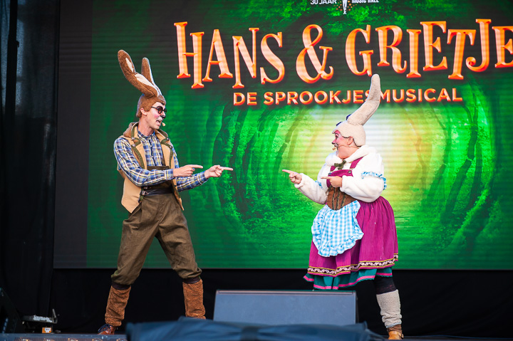 Hans & Grietje @ Cultuurmarkt Antwerpen 2018, picture 3, photographed by Goele Bormans - FrontView Magazine