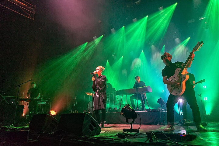 Hooverphonic @ Crammerock 2018, picture 14, photographed by Edwin Houdevelt - FrontView Magazine