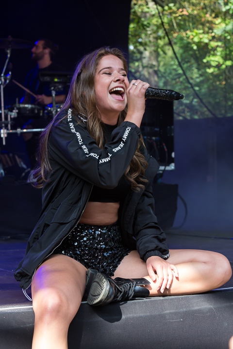 Laura Tesoro @ Openluchttheater Rivierenhof, picture 3, photographed by Marc Verdonck - FrontView Magazine