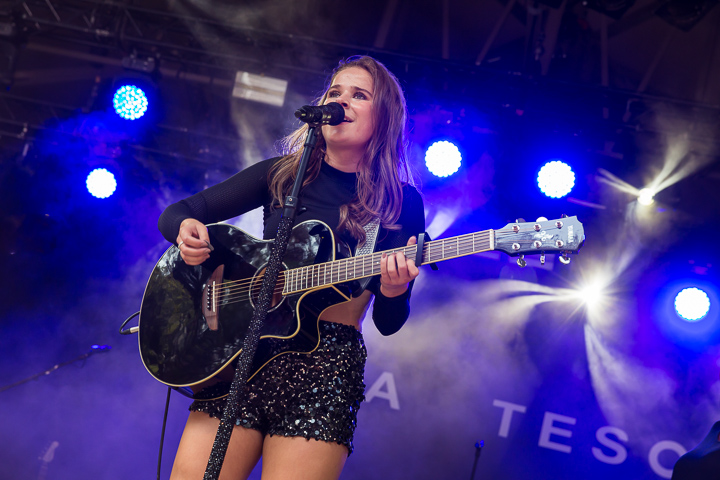 Laura Tesoro @ Openluchttheater Rivierenhof, picture 12, photographed by Marc Verdonck - FrontView Magazine