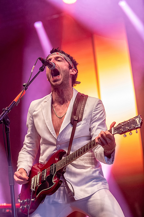 Miles Kane @ Crammerock 2018, picture 6, photographed by Edwin Houdevelt - FrontView Magazine