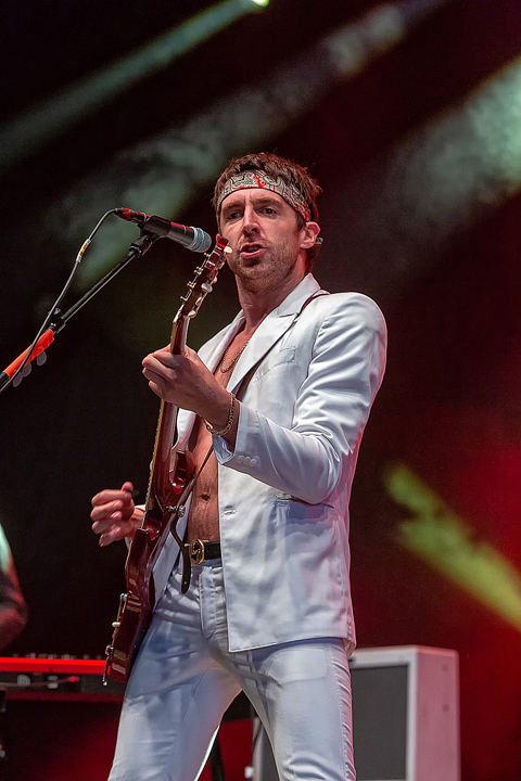 Miles Kane @ Crammerock 2018, picture 22, photographed by Edwin Houdevelt - FrontView Magazine
