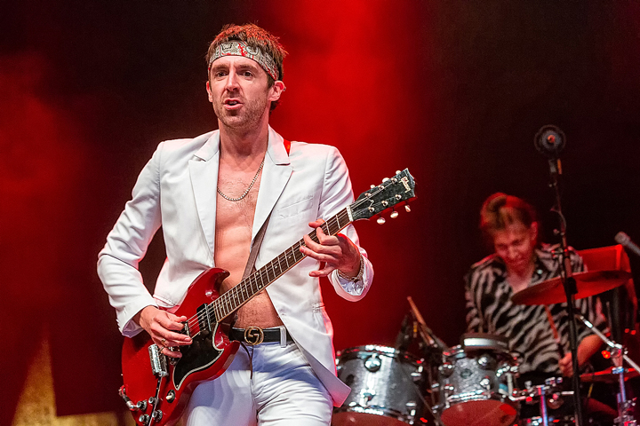 Miles Kane @ Crammerock 2018, picture 26, photographed by Edwin Houdevelt - FrontView Magazine