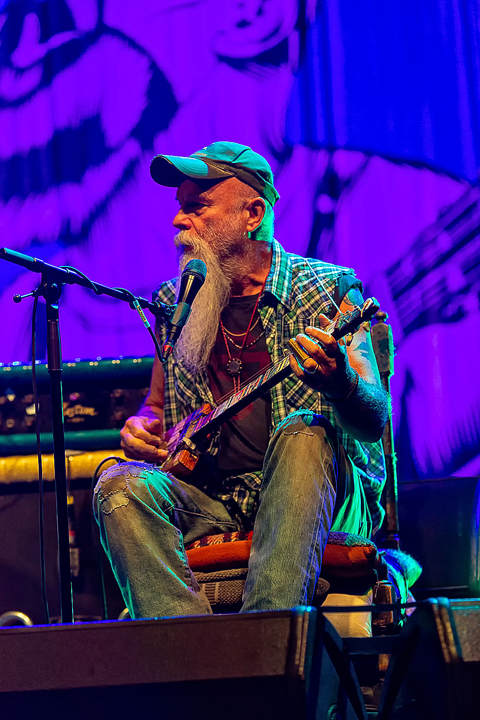 Seasick Steve @ Crammerock 2018, picture 3, photographed by Edwin Houdevelt - FrontView Magazine