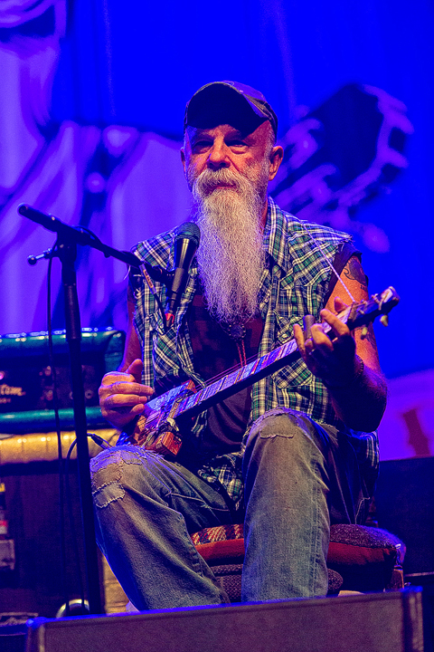 Seasick Steve @ Crammerock 2018, picture 6, photographed by Edwin Houdevelt - FrontView Magazine