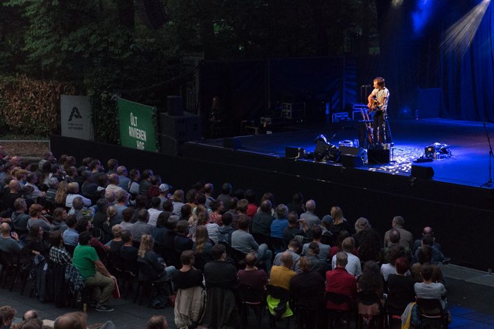 The Bony King of Nowhere / Jeff Tweedy @ OLT Rivierenhof, foto 3, foto's door Myra Segers - FrontView Magazine
