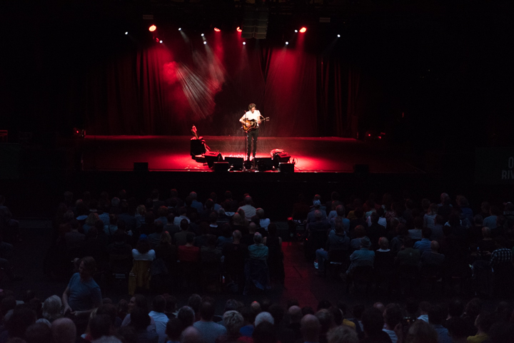 The Bony King of Nowhere / Jeff Tweedy @ OLT Rivierenhof, foto 19, foto's door Myra Segers - FrontView Magazine