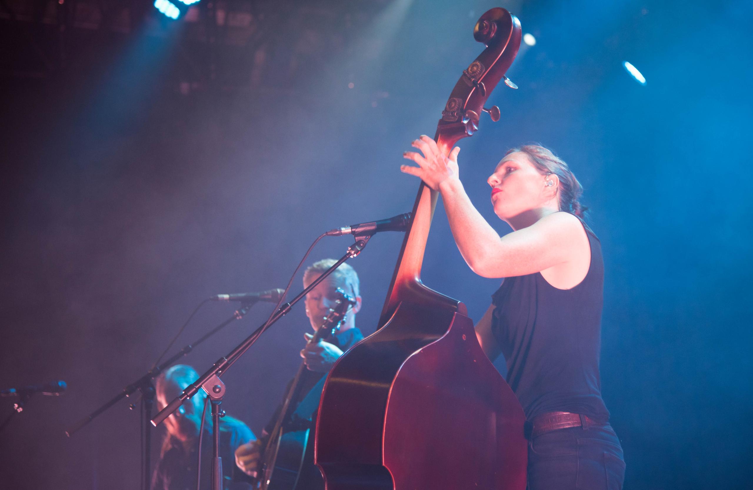 The devil makes three @ Leffinge Leuren, foto 13, foto's door Jolan Deschepper - FrontView Magazine