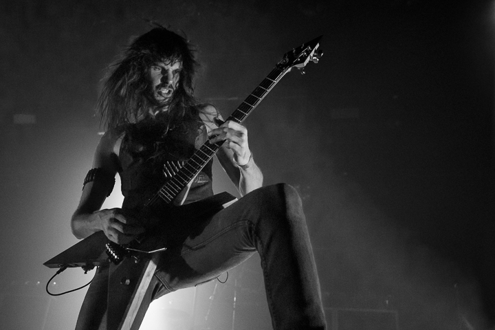 Evil Invaders @ Trix, foto 2, foto's door Erwin Evrard - FrontView Magazine
