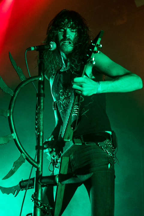 Evil Invaders @ Trix, foto 4, foto's door Erwin Evrard - FrontView Magazine