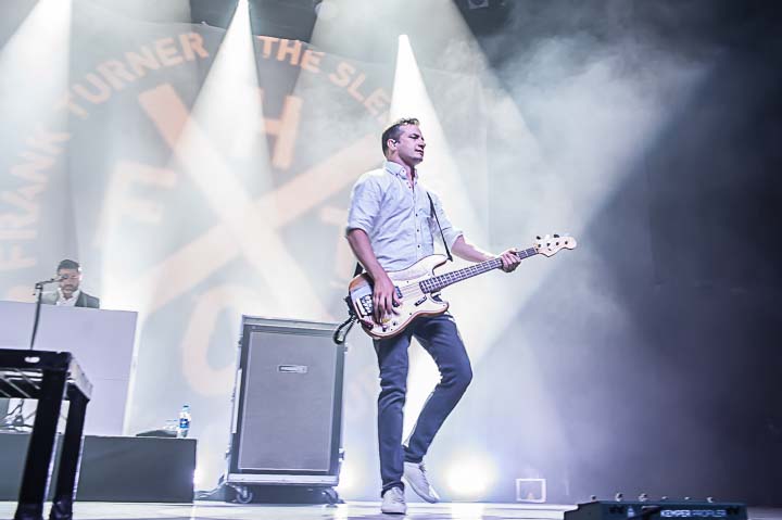 Frank Turner & the sleeping souls. @ 013 Tilburg, foto 14, foto's door Gert Daemen - FrontView Magazine