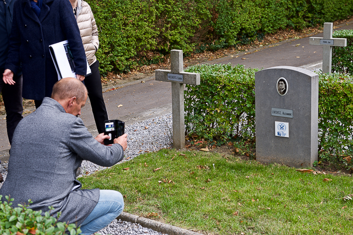 "Nooit meer ten oorlog" @ vrt, picture 11, photographed by Bart Baevegems - FrontView Magazine