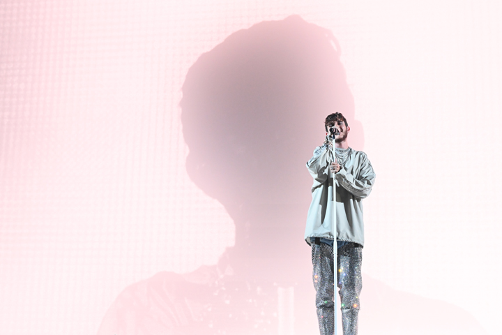 Oscar and The Wolf @ Sportpaleis, foto 3, foto's door Sandra Van Watermeulen - FrontView Magazine