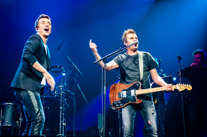 Niels Destadsbader - dertig @ Sportpaleis, foto 17, foto's door Dimitri Vanlommel - FrontView Magazine